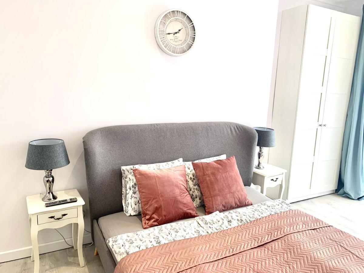 Apartamenty Sienkiewicza - Bezplatny Parking, Centrum, Park, Fv Kielce Kültér fotó