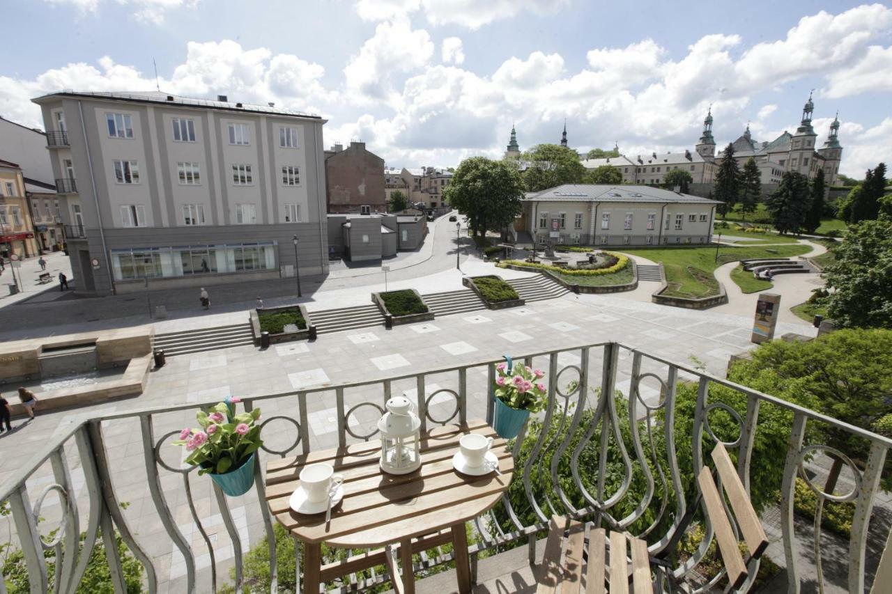 Apartamenty Sienkiewicza - Bezplatny Parking, Centrum, Park, Fv Kielce Kültér fotó